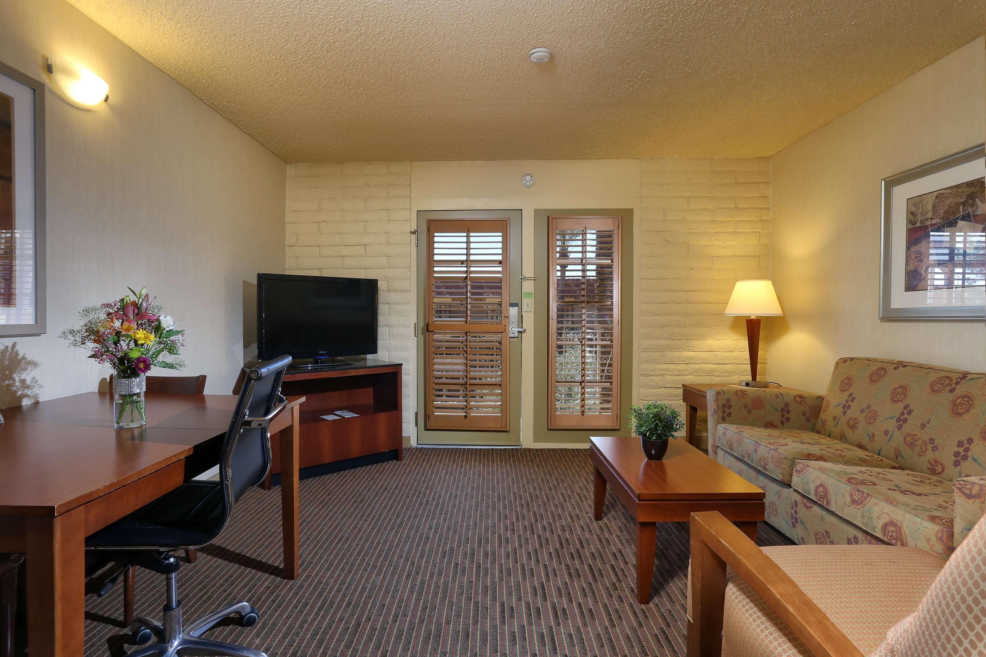 Doubletree Suites By Hilton Tucson Airport Ngoại thất bức ảnh